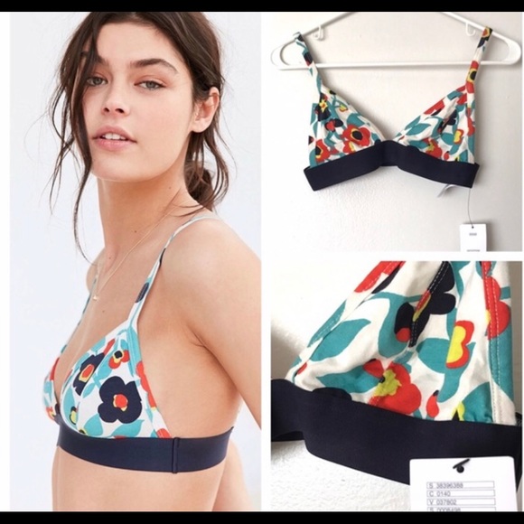 Urban Outfitters Other - UO NWT Floral Triangle Banded Bralette Size Small